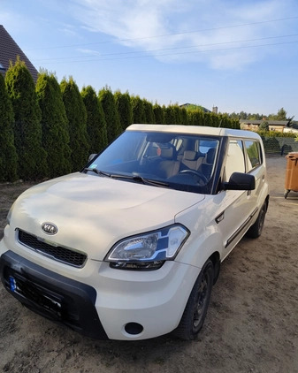 Kia Soul cena 11900 przebieg: 232000, rok produkcji 2009 z Grudziądz małe 11